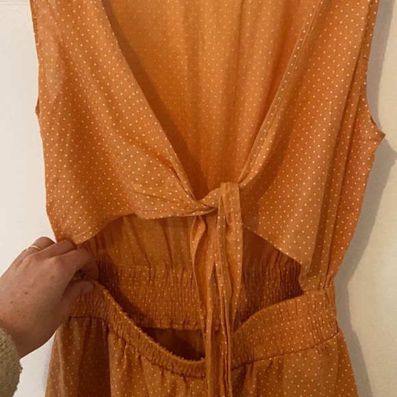 EUC polka dot romper - Picture 5 of 5